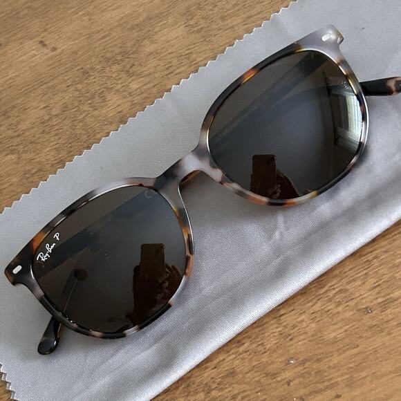 Ray-Ban Tortoise Brown Sunglasses - Picture 2 of 9